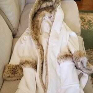 Pottery Barn Teen White Bathrobe (one size fits all)